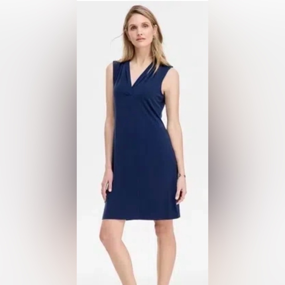 JM Collection
Women's V-Neck A-Line Dress